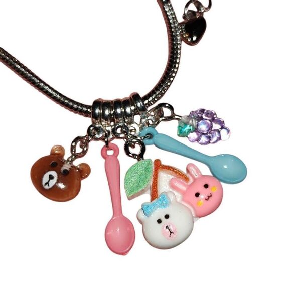 Kawaii Teddy Bear Charm Bracelet - Picture 2 of 3